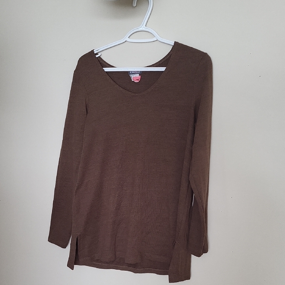 Cozy Brown Long Sleeve Top by Kim&Co – Perfect for Casual Occasions